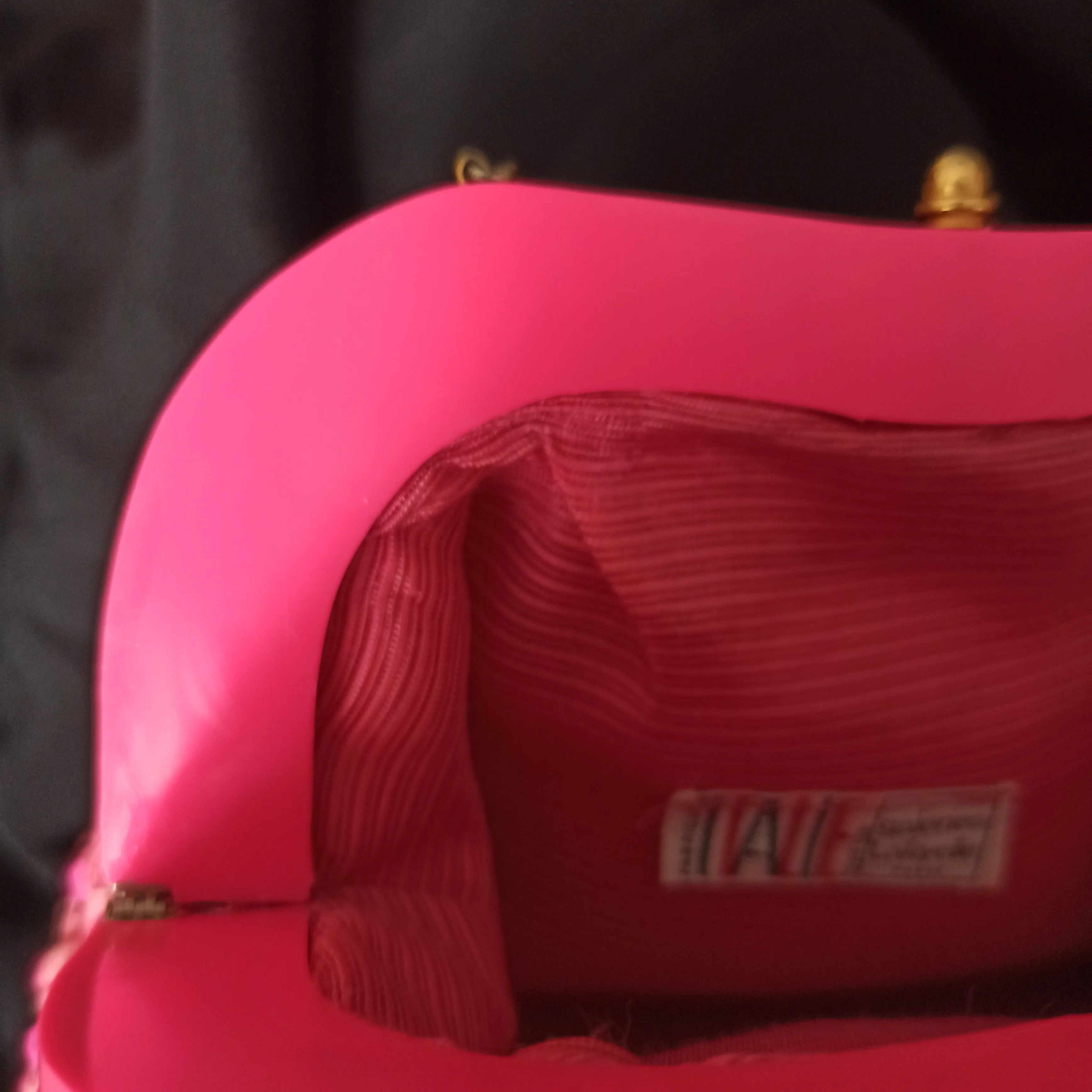 1950s 1960s - Galeries LaFayette, Paris - Collector's Beaded Raffia Pink Handbag