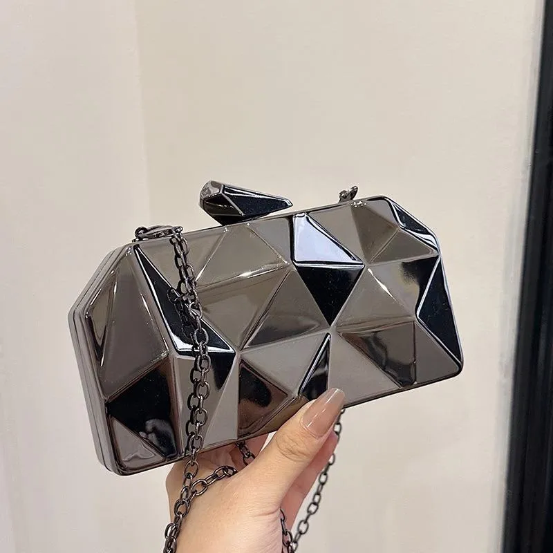 2024 New Fashion Diamond Iron Box Evening Bag