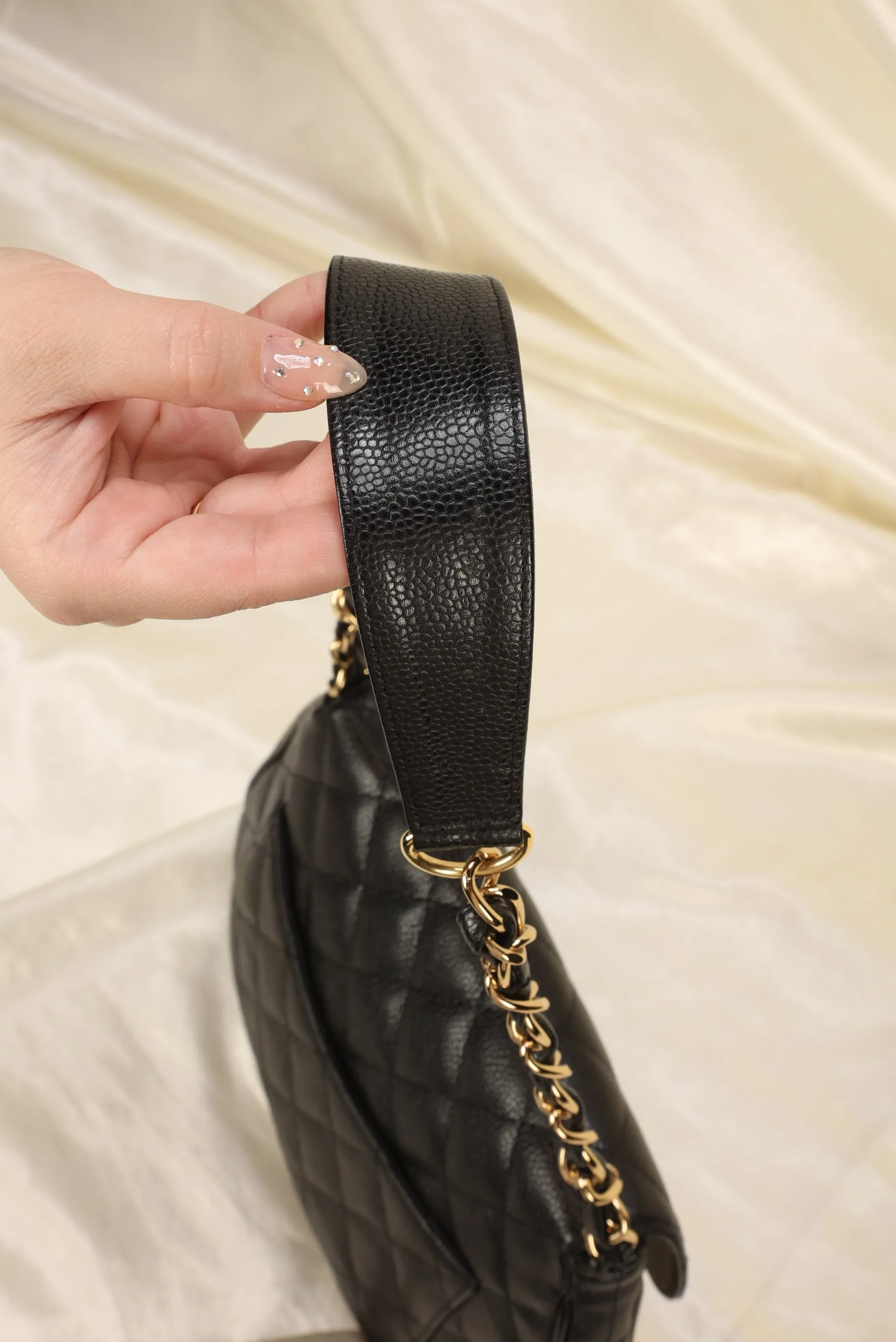 Extremely Rare CL Caviar Shoulder Bag