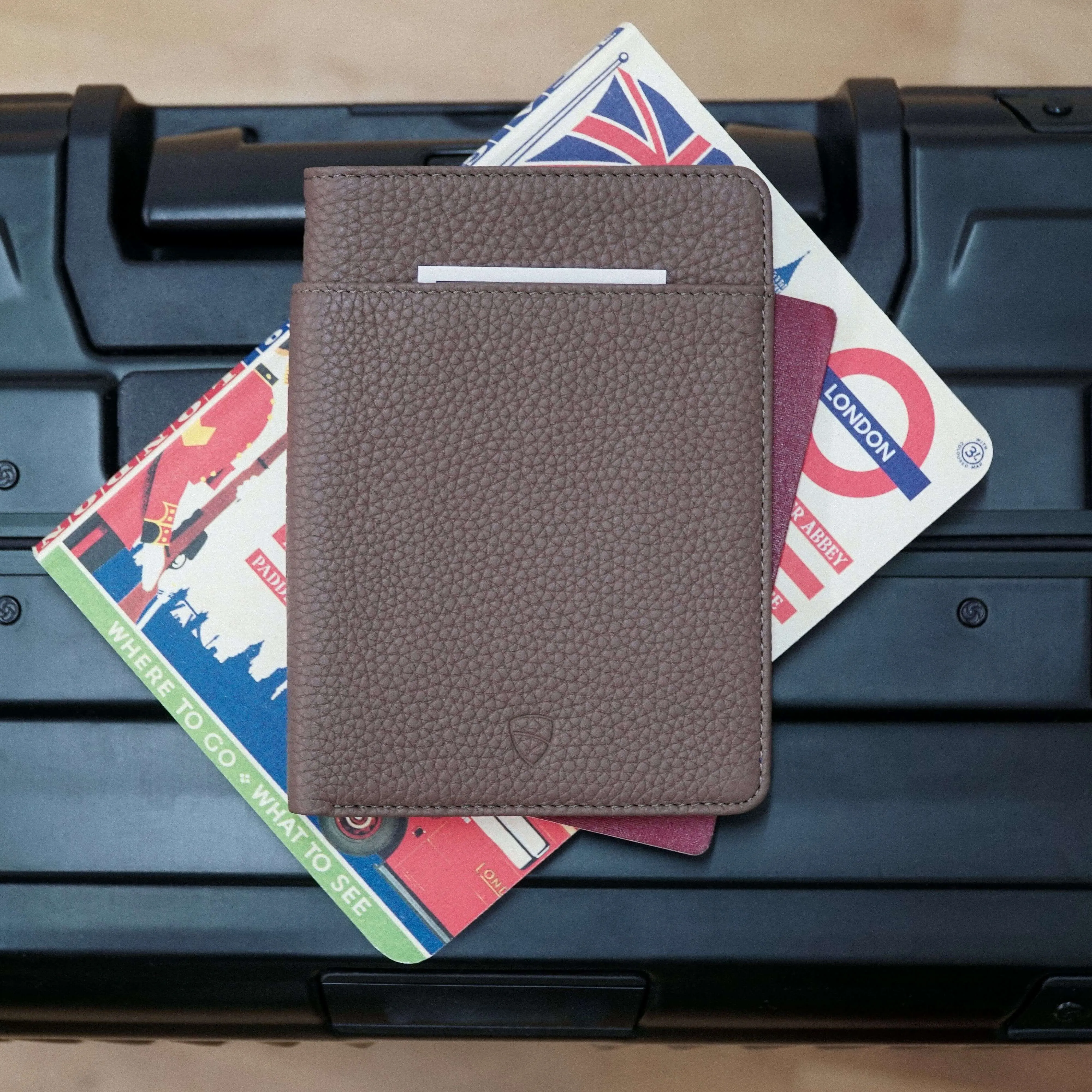 KENSINGTON Passport Wallet
