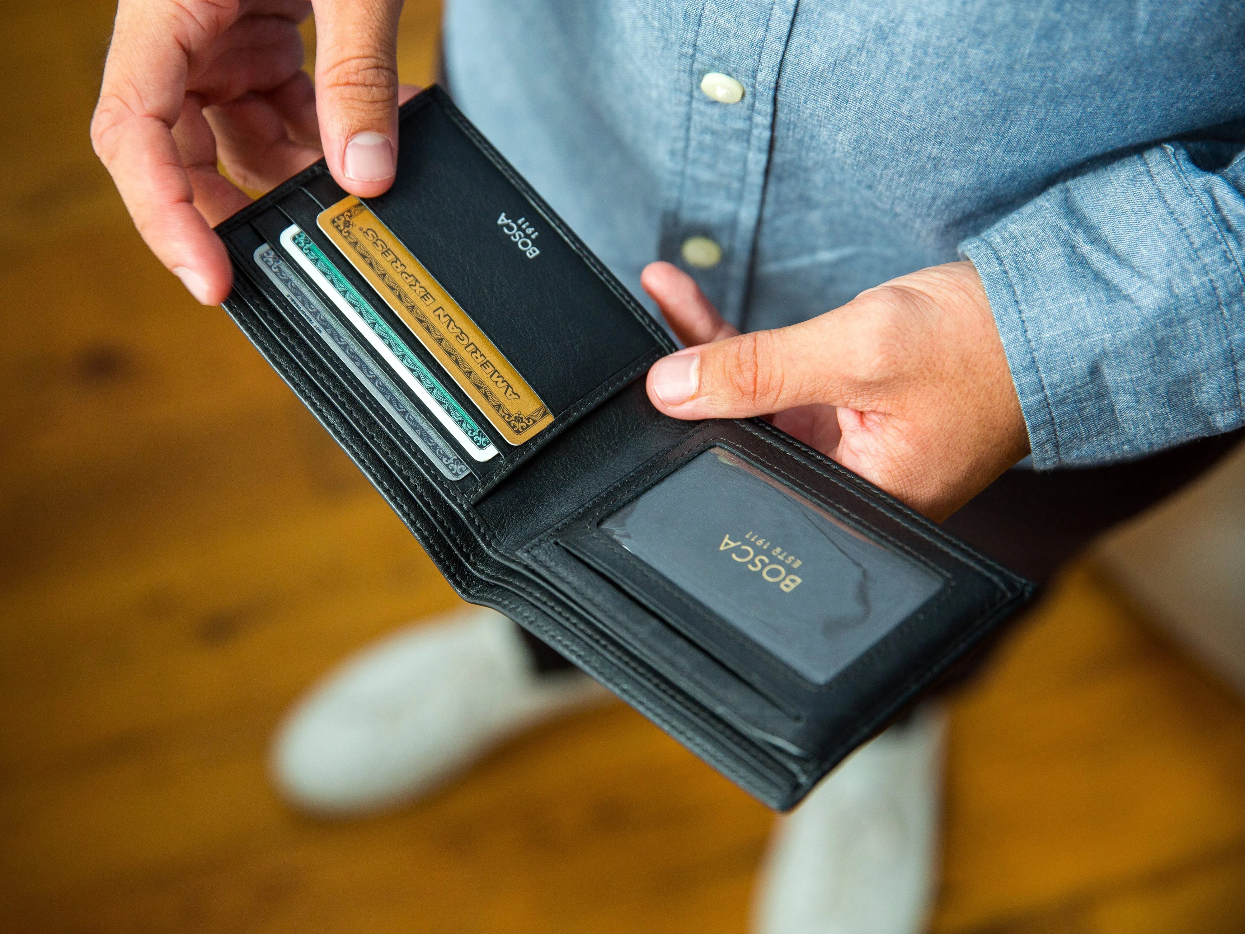 Nappa Vitello Bifold With Card / I.D. Flap