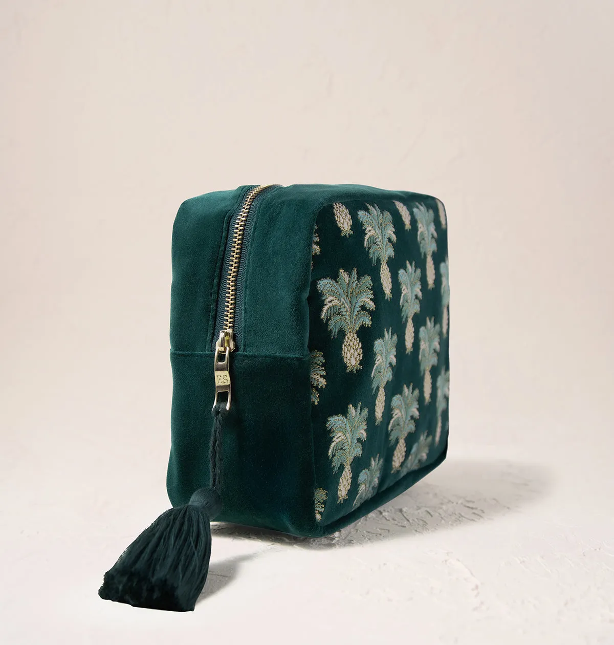 Pineapples Wash Bag