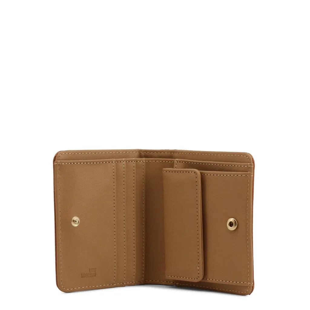 Sophisticated Polyurethane Woman Wallet with Metallic Fastening