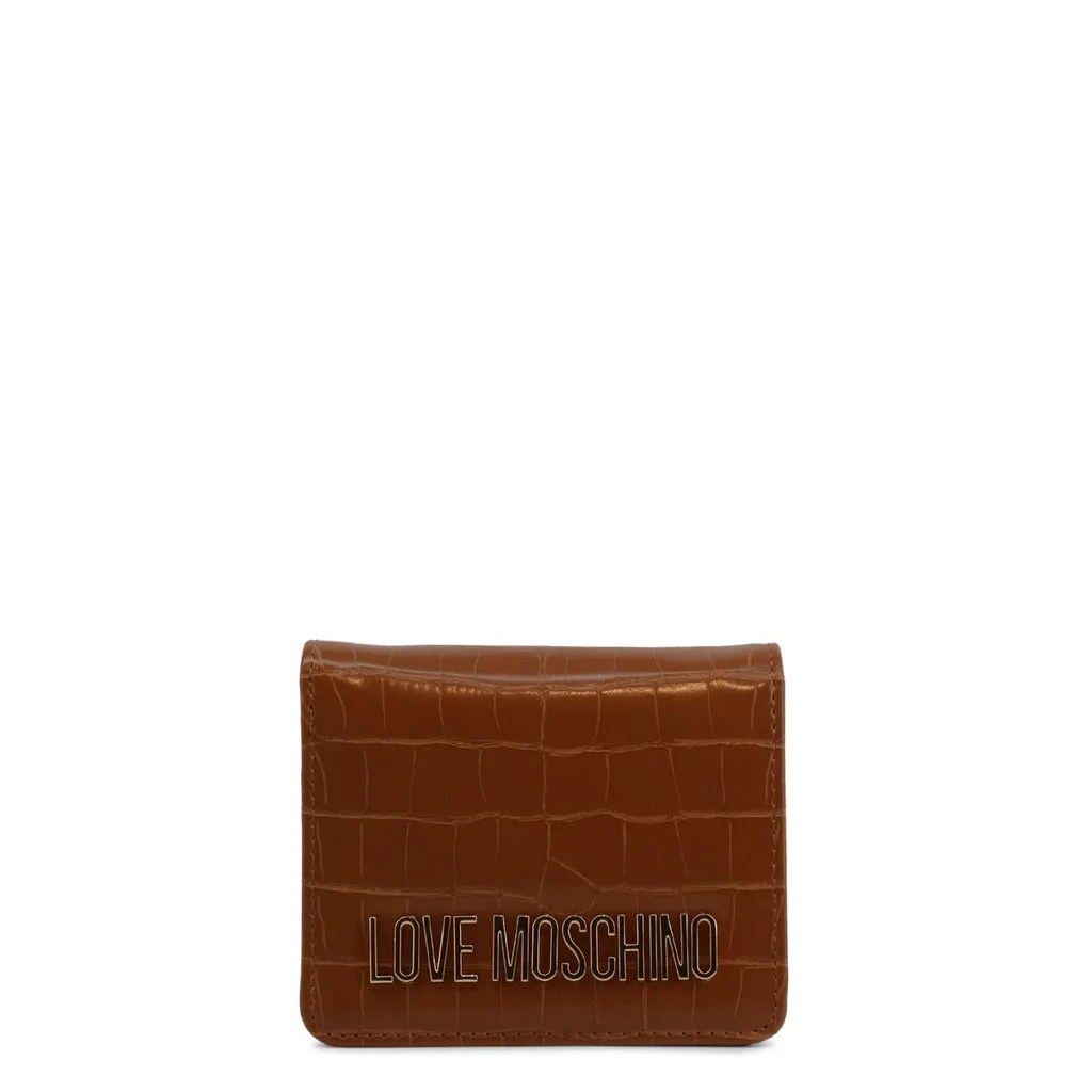 Sophisticated Polyurethane Woman Wallet with Metallic Fastening