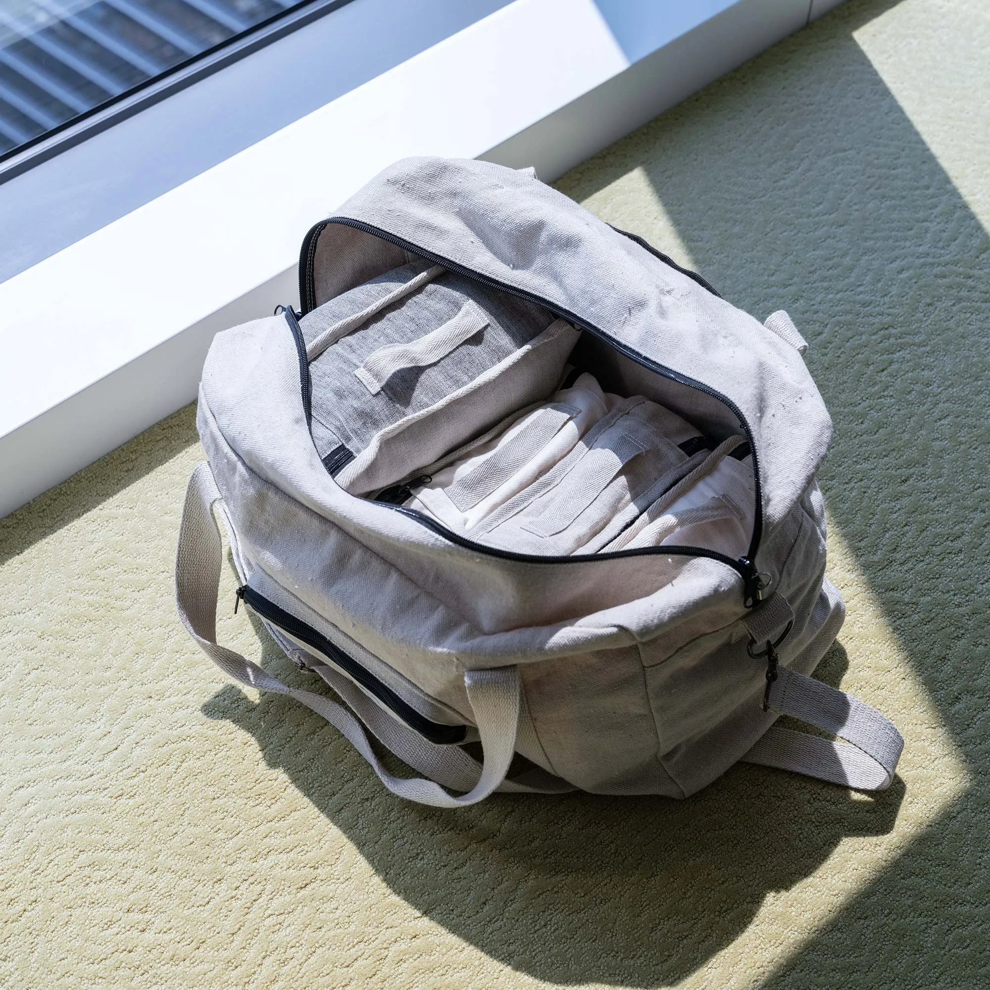WORLD EXPLORER 100% Organic Hemp Duffel Bag (20x12.5x9) (Plastic-free)